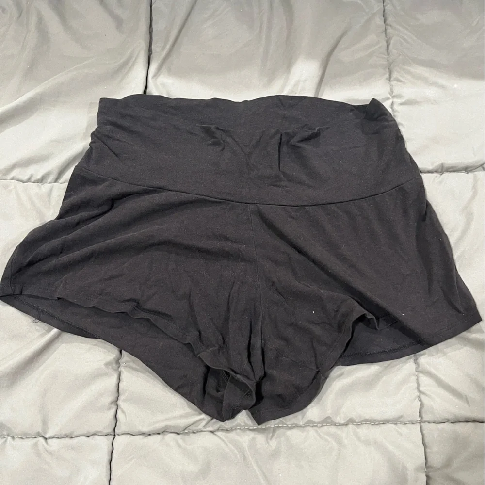 Two Motherhood Maternity Relaxed Fit Black Sleep Knit Shorts, Size S - Picture 2 of 4
